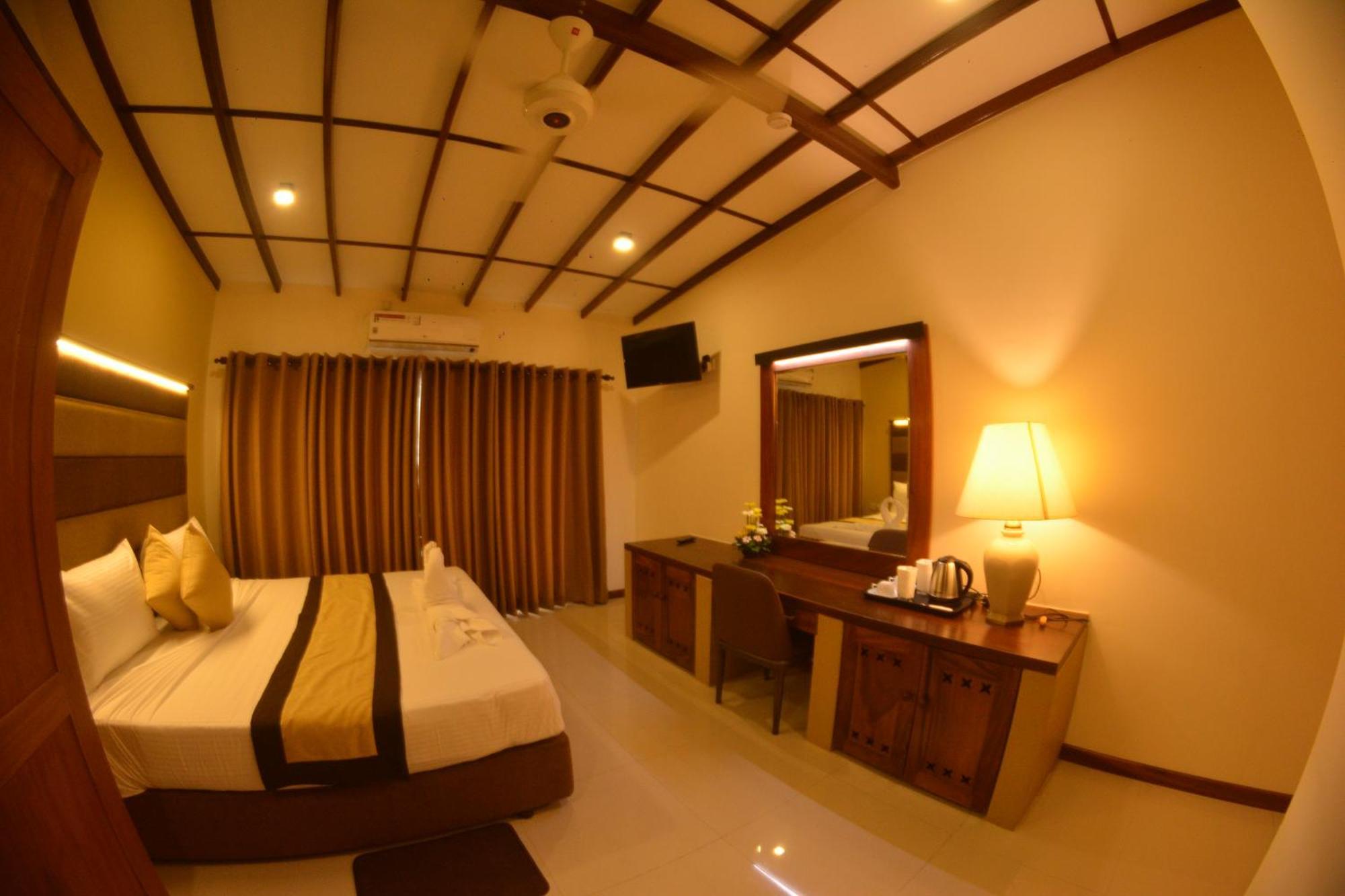 Beach Corridor Hotel & Spa With Free Airport Shuttle Negombo Ngoại thất bức ảnh